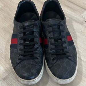 Gucci Men's Navy Sneakers with Red and Blue Accents